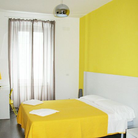 Smart Rooms Триест Экстерьер фото