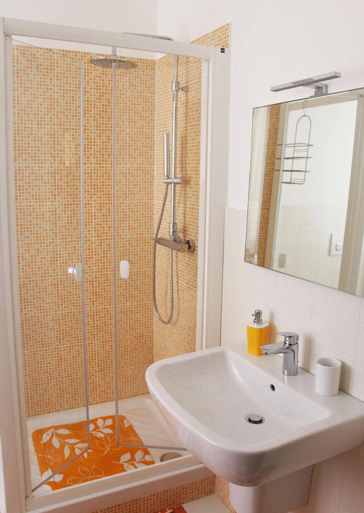 Smart Rooms Триест Экстерьер фото